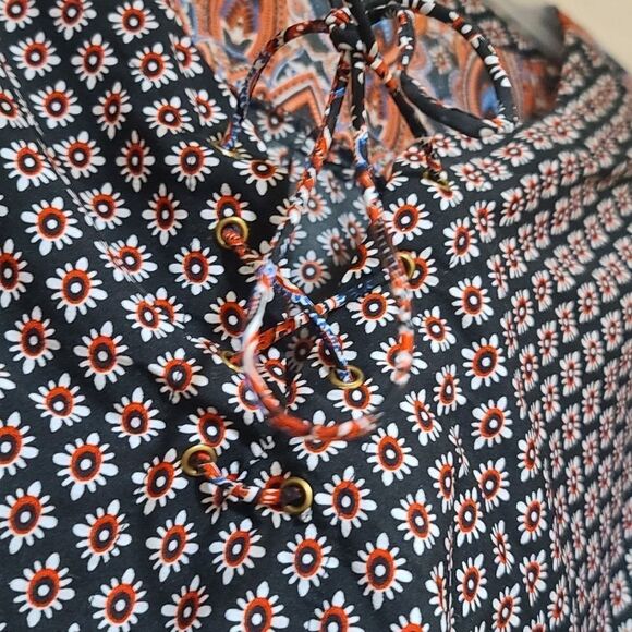 Time to bloom black floral print blouse - Picture 3 of 5